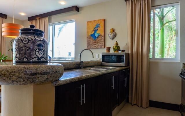 Casa Soleada 2 Bedroom Condo by RedAwning