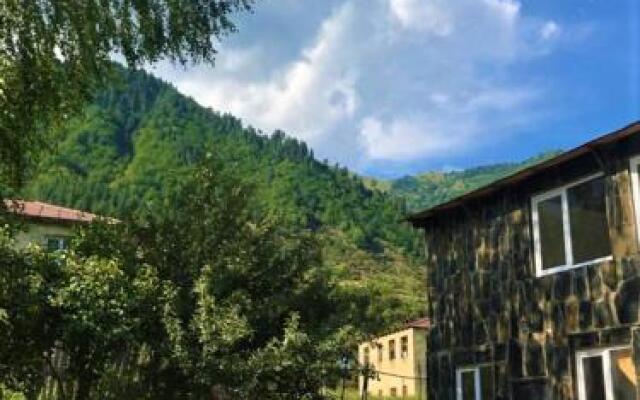 Eliso'S Guesthouse