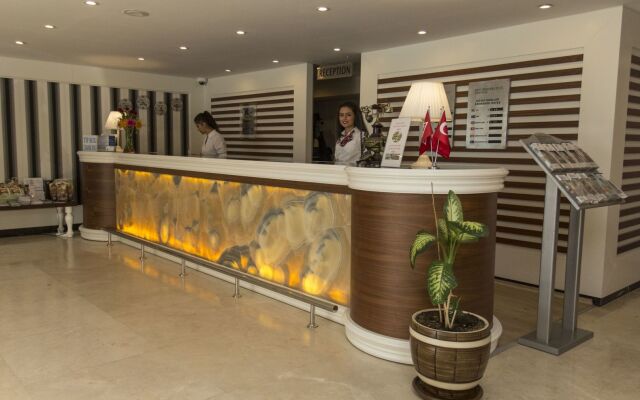 Best Western Plus Khan Hotel
