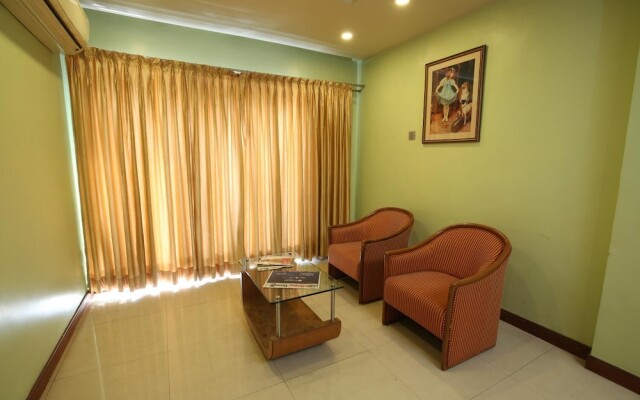 Hotel Kohinoor Square