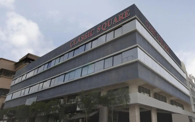 Classic Square by OYO Rooms