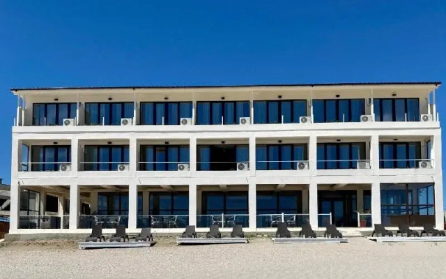 Palace Beach Boutique