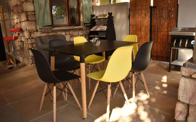 Zora Guesthouse and Spa