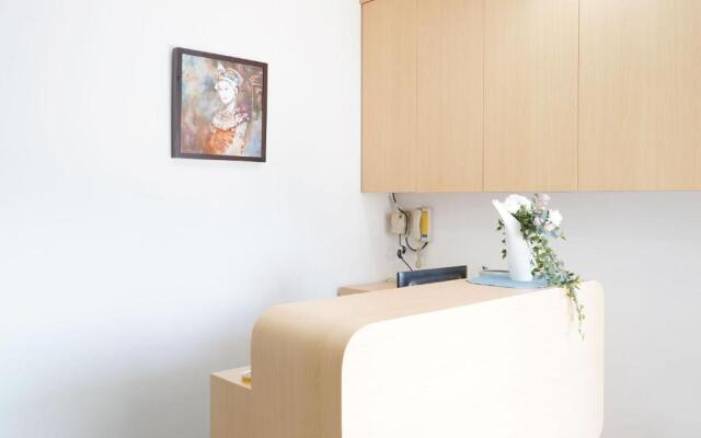 UROOMS Senayan