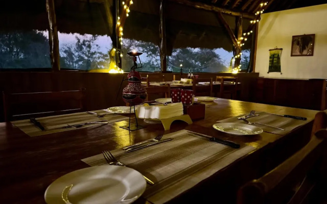 Bwana Tembo Safari Camp