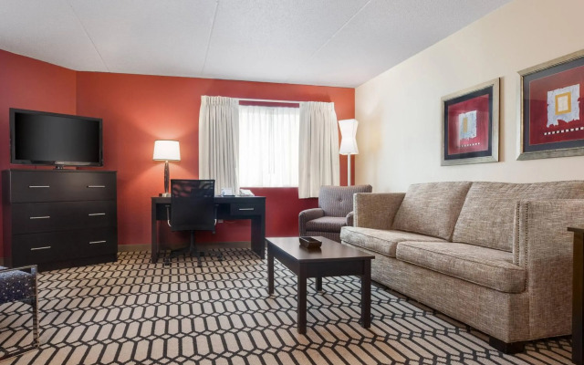 Delta Hotels by Marriott Fargo