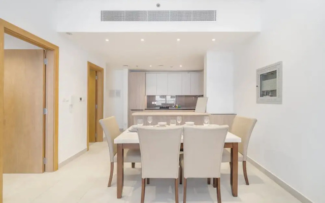 Lovely and Spacious 1 BR in Divine Residences