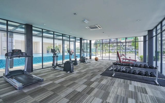 Oyo Home 89316 Special Studio Setia Alam Trefoil