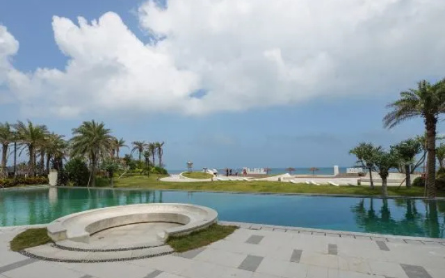 Shuangyuewan Qingfeng Xiaozhu Seaview Hotel (Honghai Jin'an Branch) – Pool – Huizhou