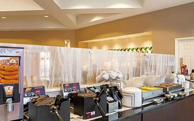 La Quinta Inn And Suites Phoenix Chandler