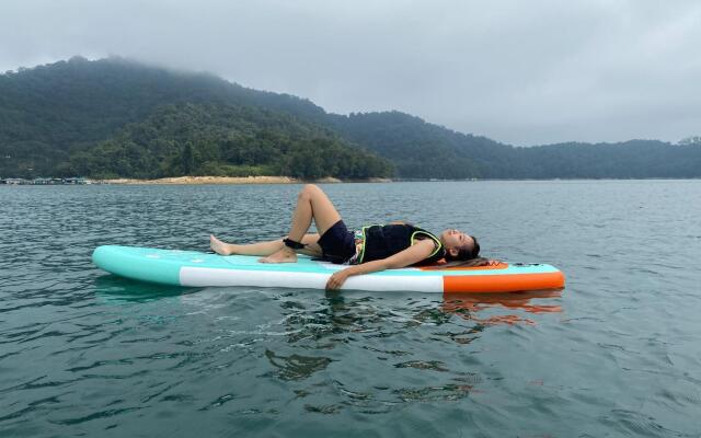 Sun Moon Lake Rainbow SUP Hostel