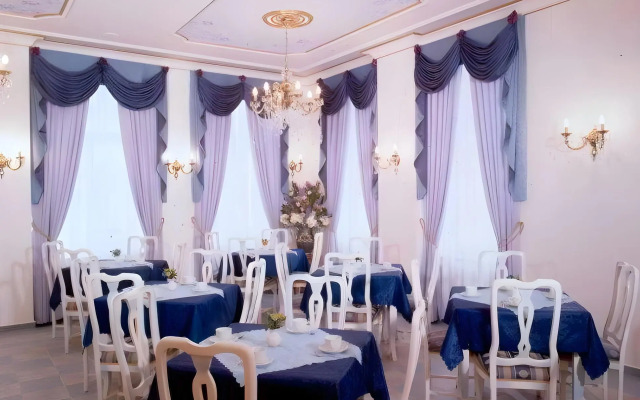 William Sivek Hotels