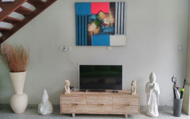 Sunshoot Villa Sandat