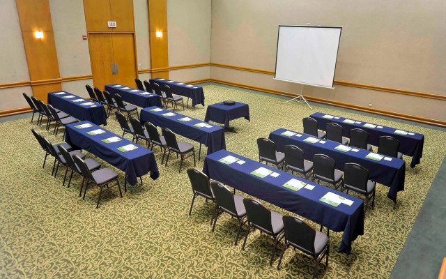 Courtyard Monterrey San Jeronimo/Valle