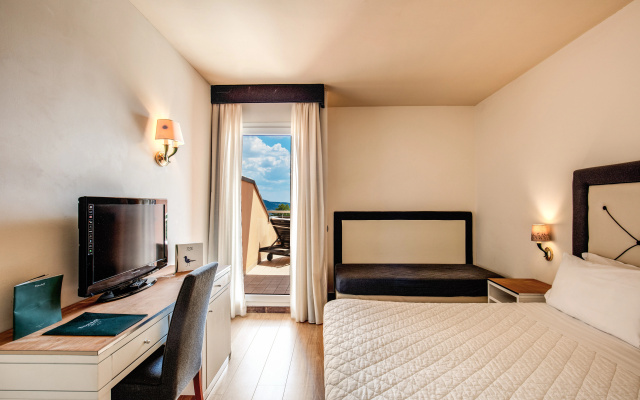 Demidoff Country Resort