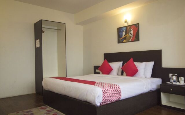 OYO 22038 Hotel Taktse Continental And Spa