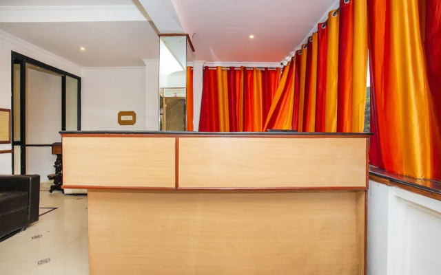 OYO 18544 Amm Residency