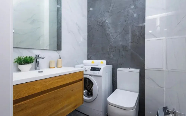 Apartment by Luxe Group TT198