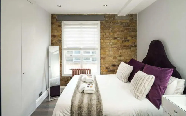 Luxury Penthouse Located Near Old Street