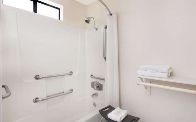 Super 8 by Wyndham Corning