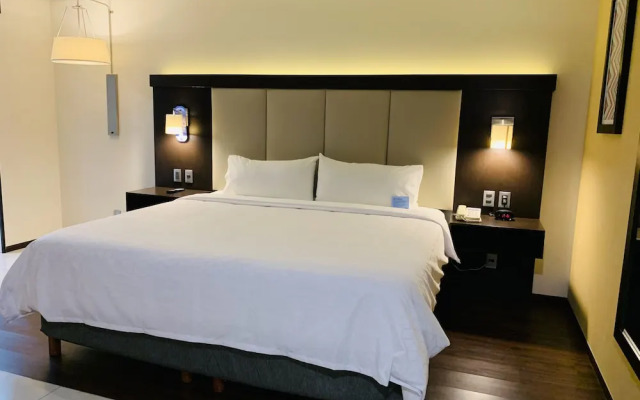 Holiday Inn Express Mexico Basilica