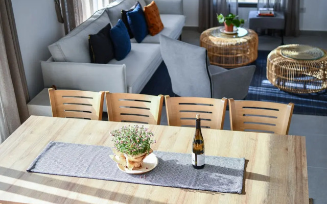 High Class 6BR Achziv apartment