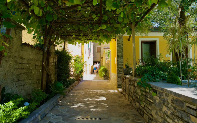 Hotel Diffuso Il Portichetto Vezio Perledo