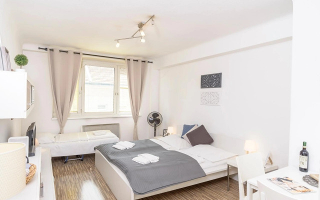 Kriehubergasse by ichbucheAT