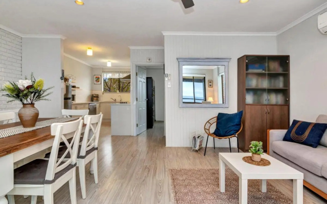 Shanti by the Sea – Guest Rooms – Adelaide