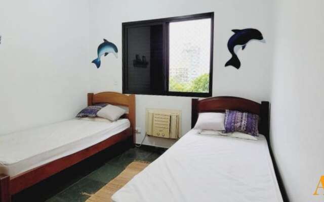 Apartamento 3 Quartos no Guarujá. Um refúgio de tranquilidade a poucos passos da praia GJA1