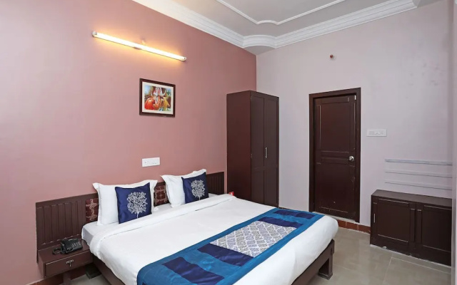 OYO 9852 Leela Villas Guest House