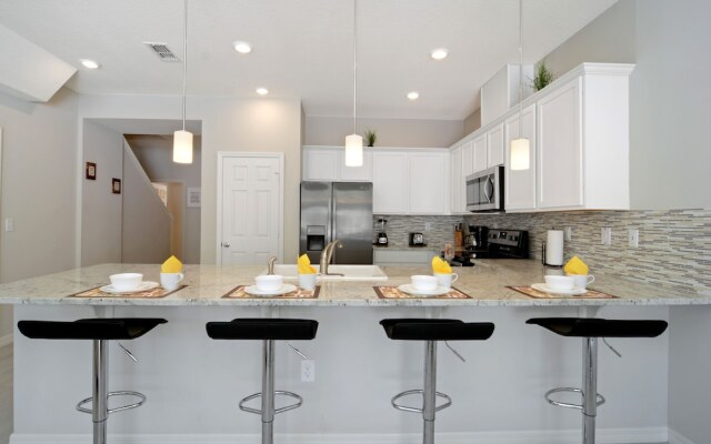 Four Bedrooms TownHome Compass Bay Resort 5130