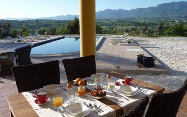 Dos Iberos Luxury Bed & Breakfast