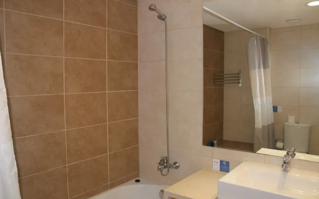 CG 11C - Pool - Cabanas Gardens