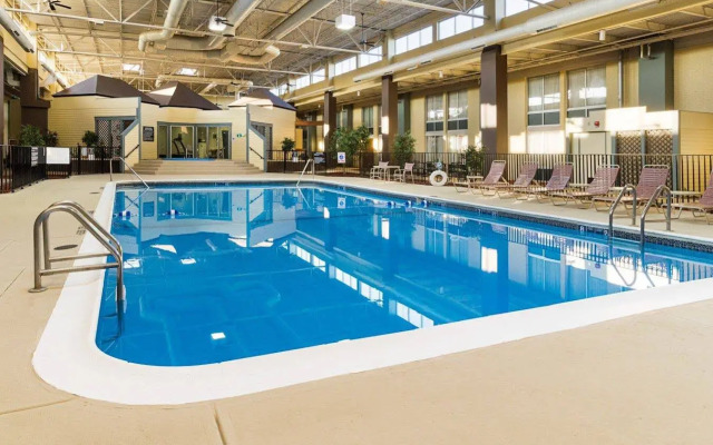 Comfort Inn & Suites Syracuse Airport