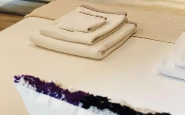 Opera Suite Carmen Studio near Royal Palace