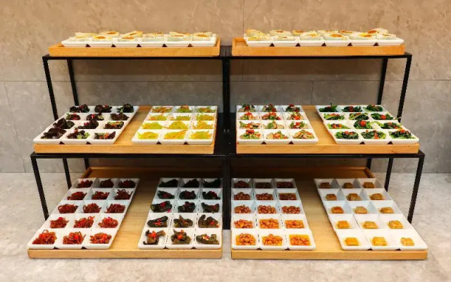 Ji Hotel (Shanghai Xujiahui Guanshengyuan Road)
