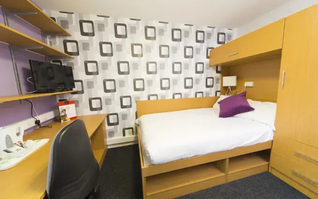 Summergrove Halls