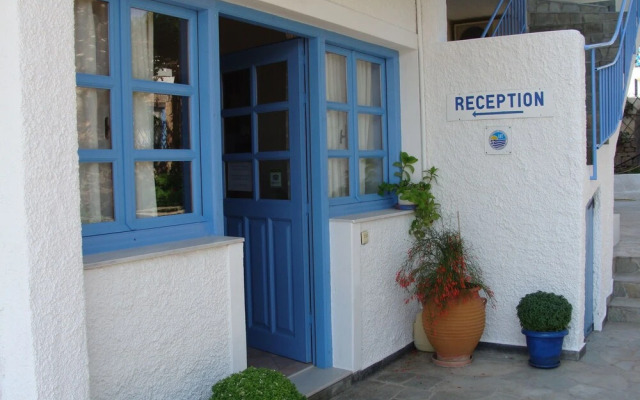 Tilemachos Rooms & Studios