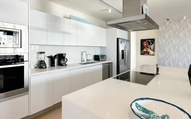 New 3BR Ground Floor Las Palomas Condo