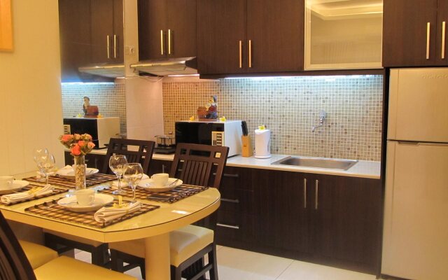 Ravarine Suite Apartment