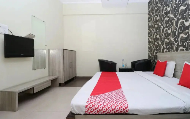 R K Guest House By OYO Rooms