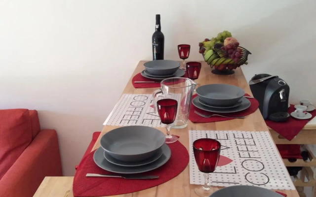 Downtown Sunny Apartment