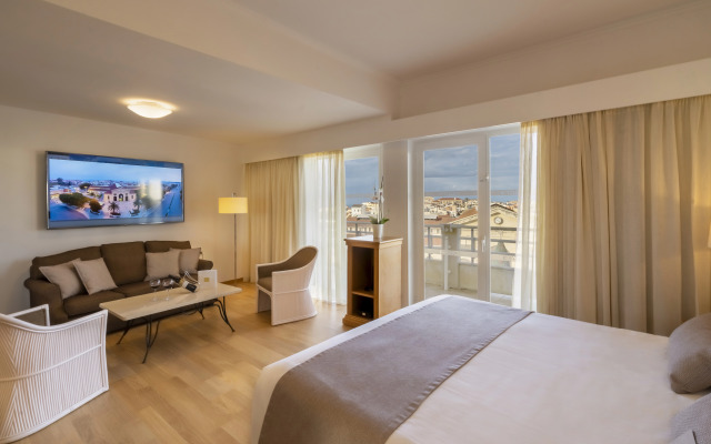 Kydon, The Heart City Hotel