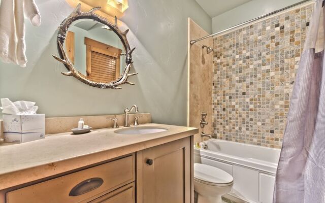 Park City Mountainside Manor