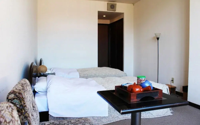 Shoji Mount Hotel