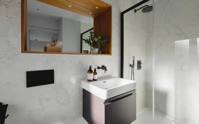 St Catherine s Hospital - Superior Apartment