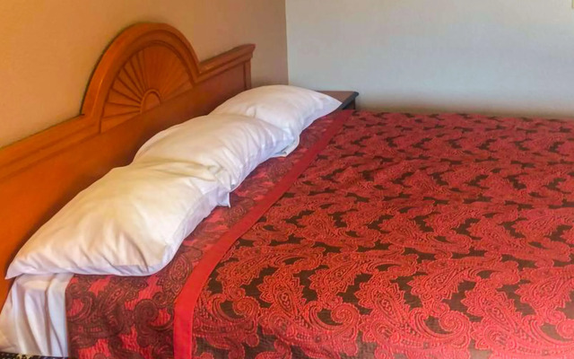 Crown Lodge Motel Oakland