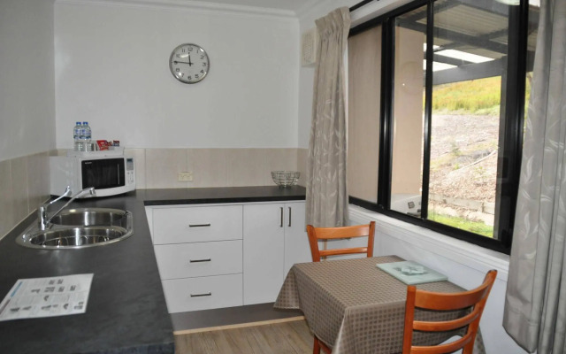 Oyster Cove Chalet