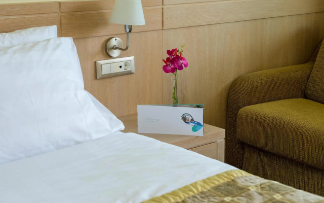 Thalassa Beach Resort - Adults Only